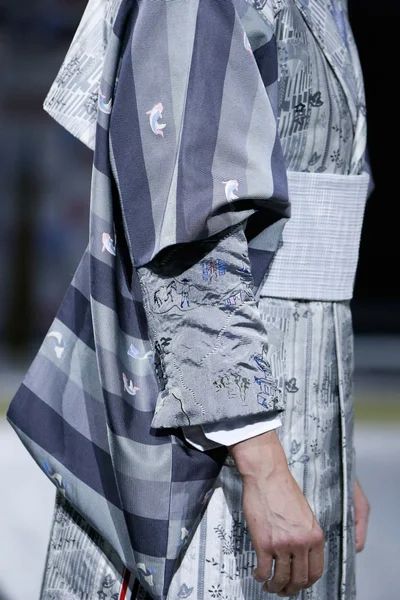 Look 92